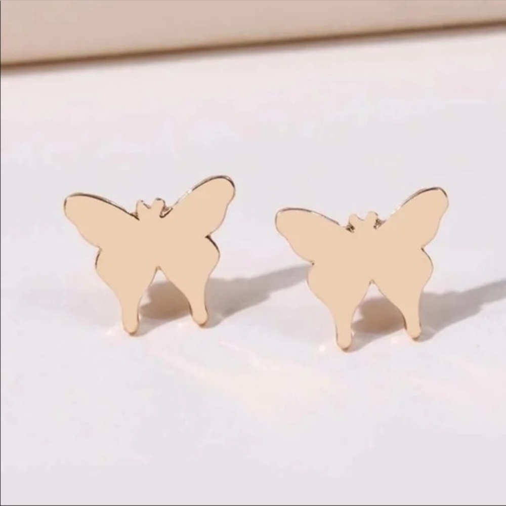 3/$30 💛 Butterfly Stud Earrings